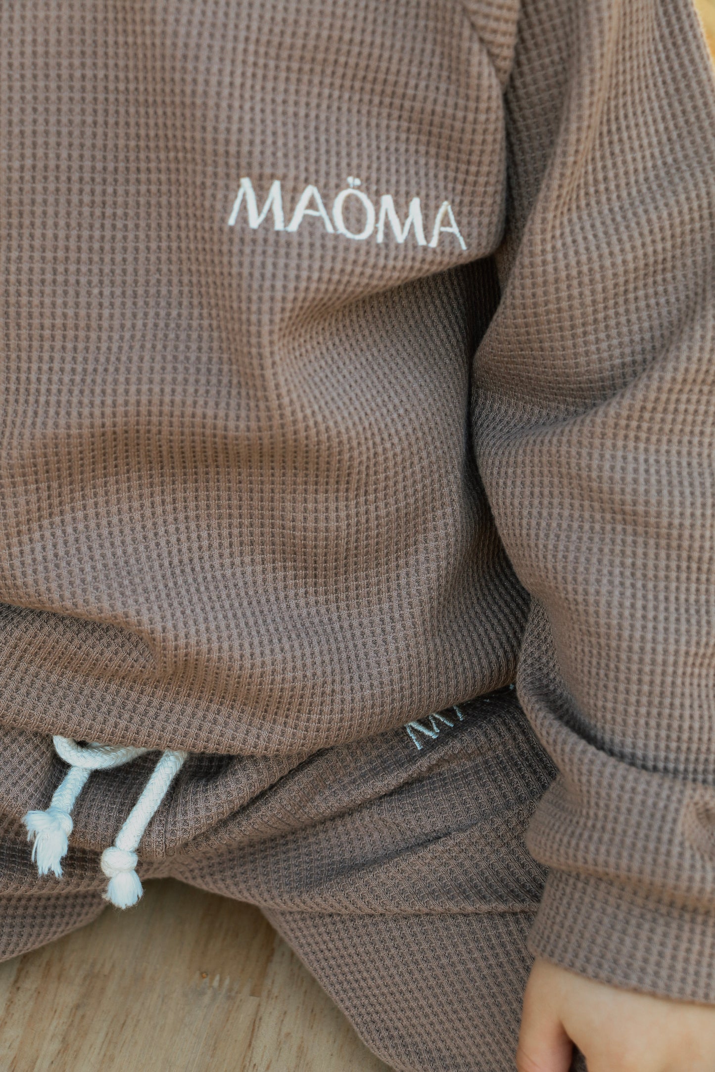 Ensemble gaufré à 2 pièces manches longues pour enfant - Marron